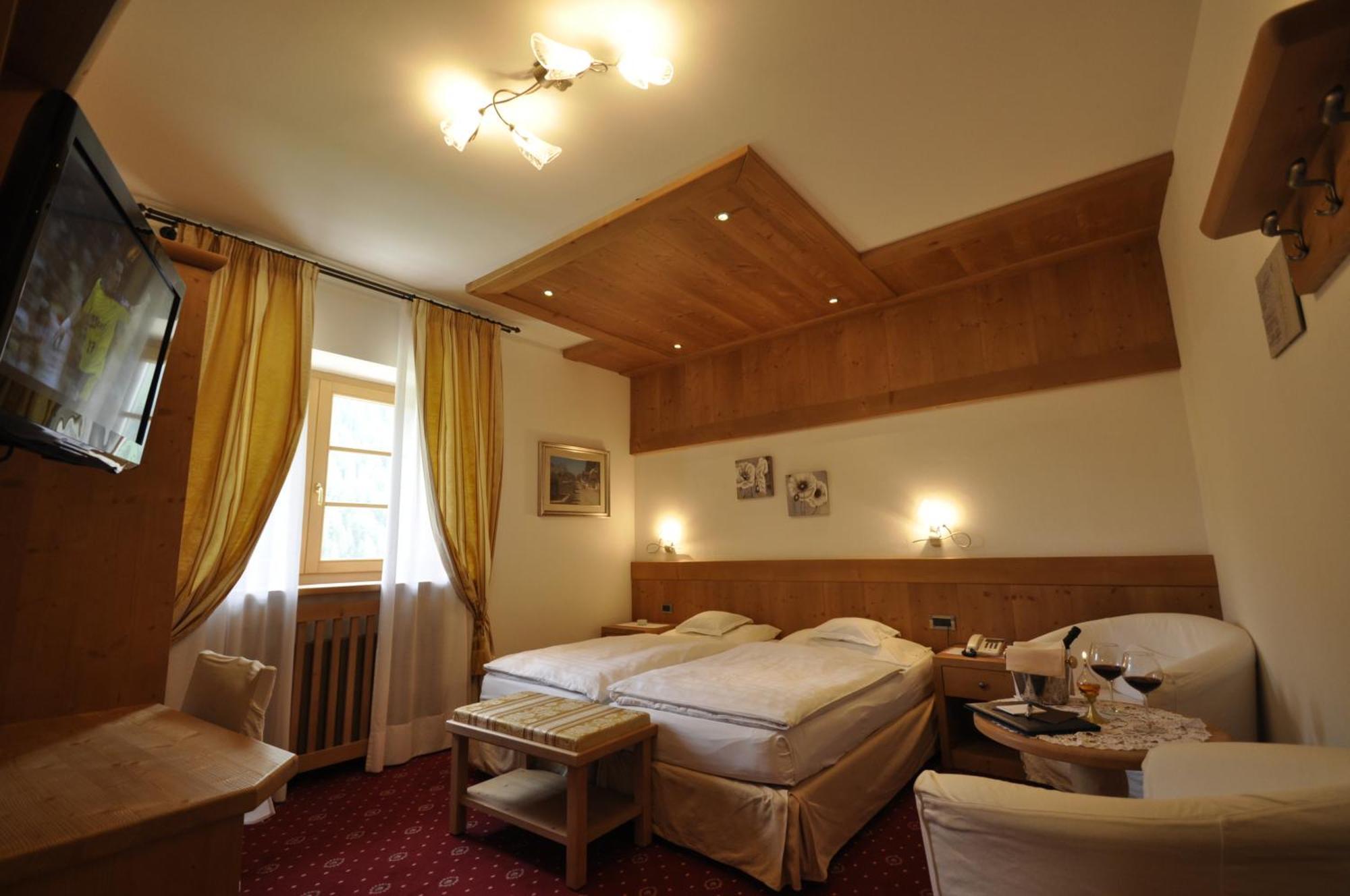 Hotel Al Forte Arabba Bagian luar foto