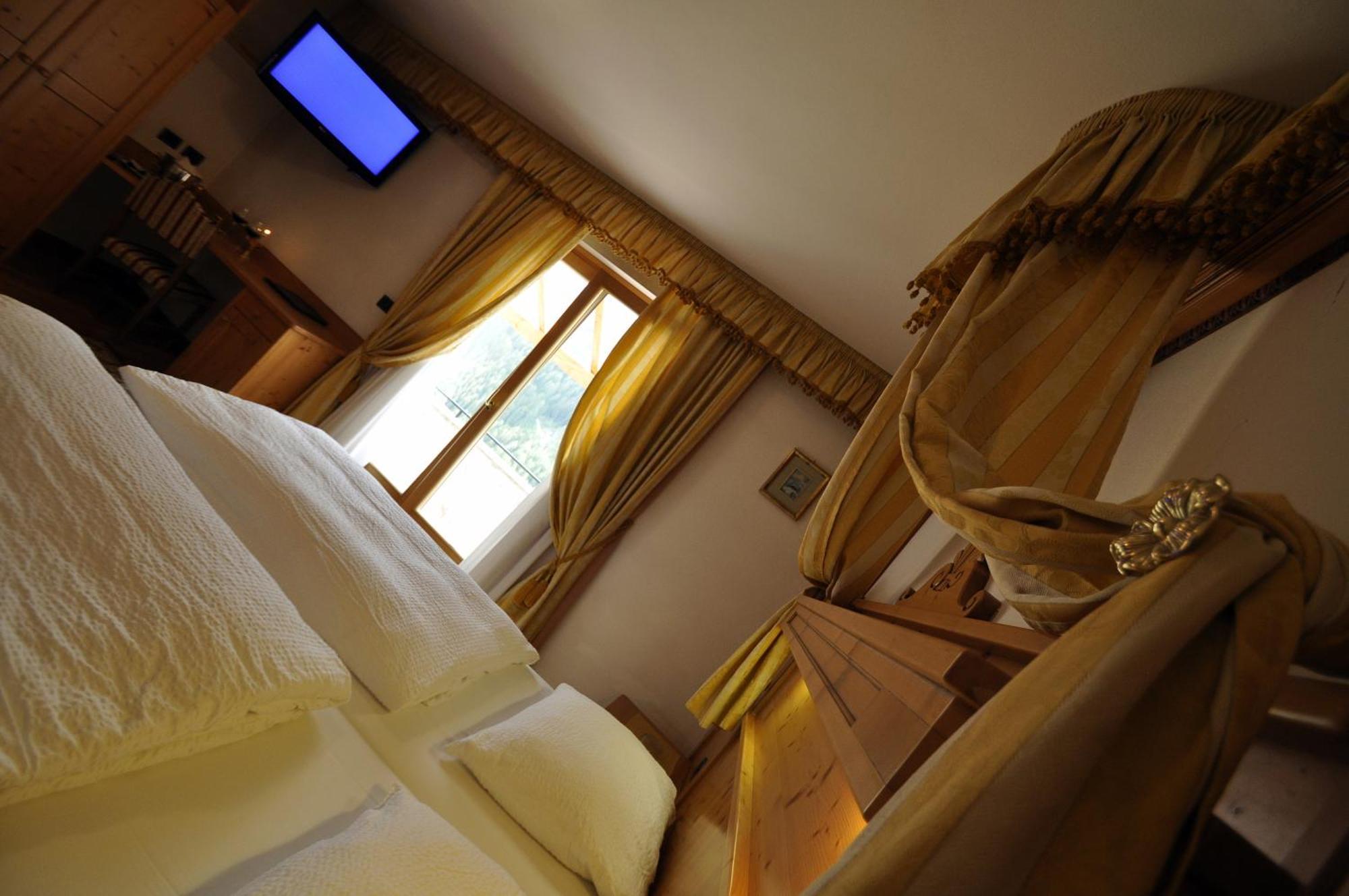 Hotel Al Forte Arabba Bagian luar foto